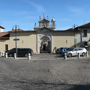 Maggiore Cozy , Milán Italia